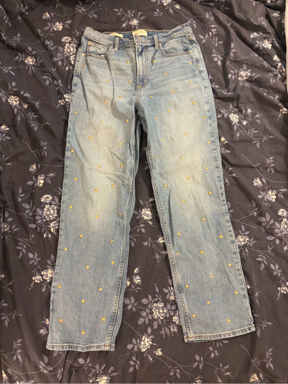 Universal Thread Straight-Leg Jeans with Gold Heart Details